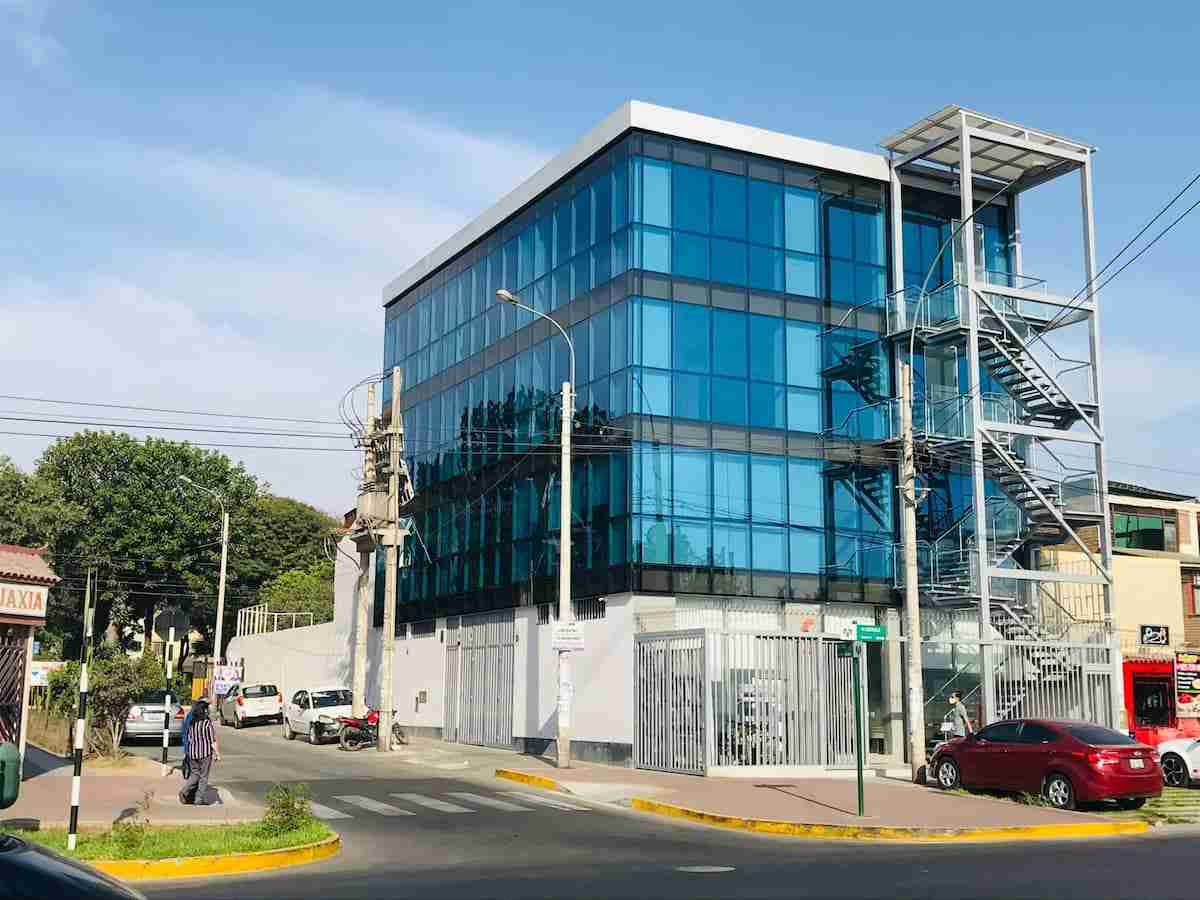 instalaciones-y-oficina-de-proyectari-en-lima-