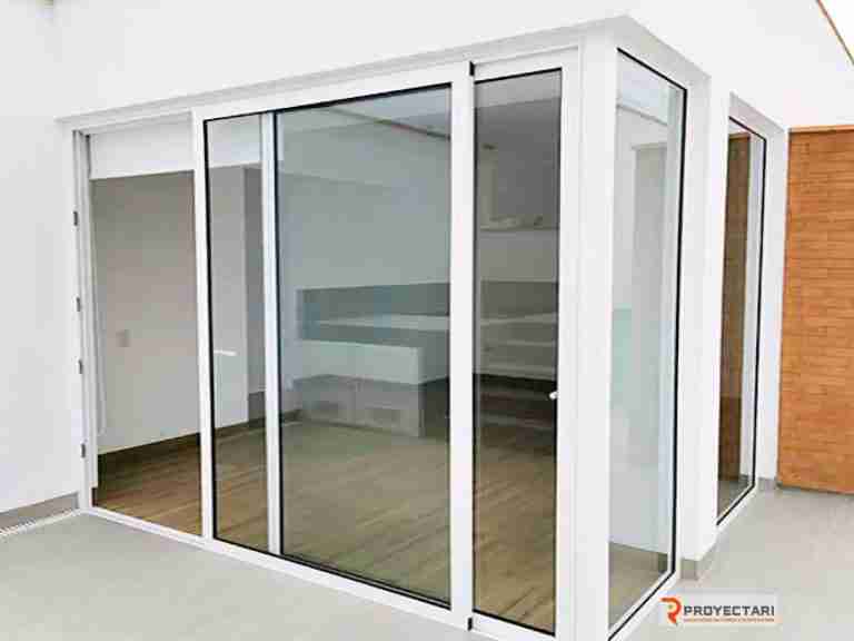 mamapra-hermetica-con-puertas-corredizas-de-aluminio-para-interiore-modernas-blancas-serie-25
