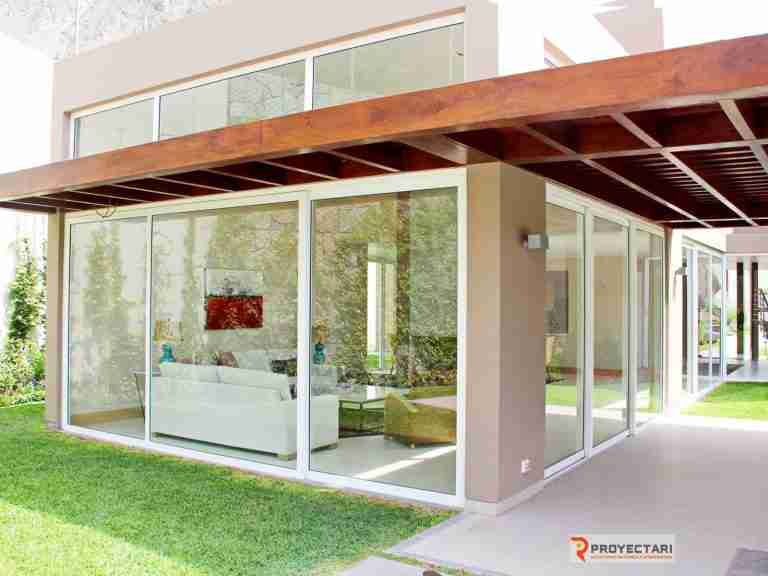 mamparas-antiruido-para-patios-jardines-y-exteriores