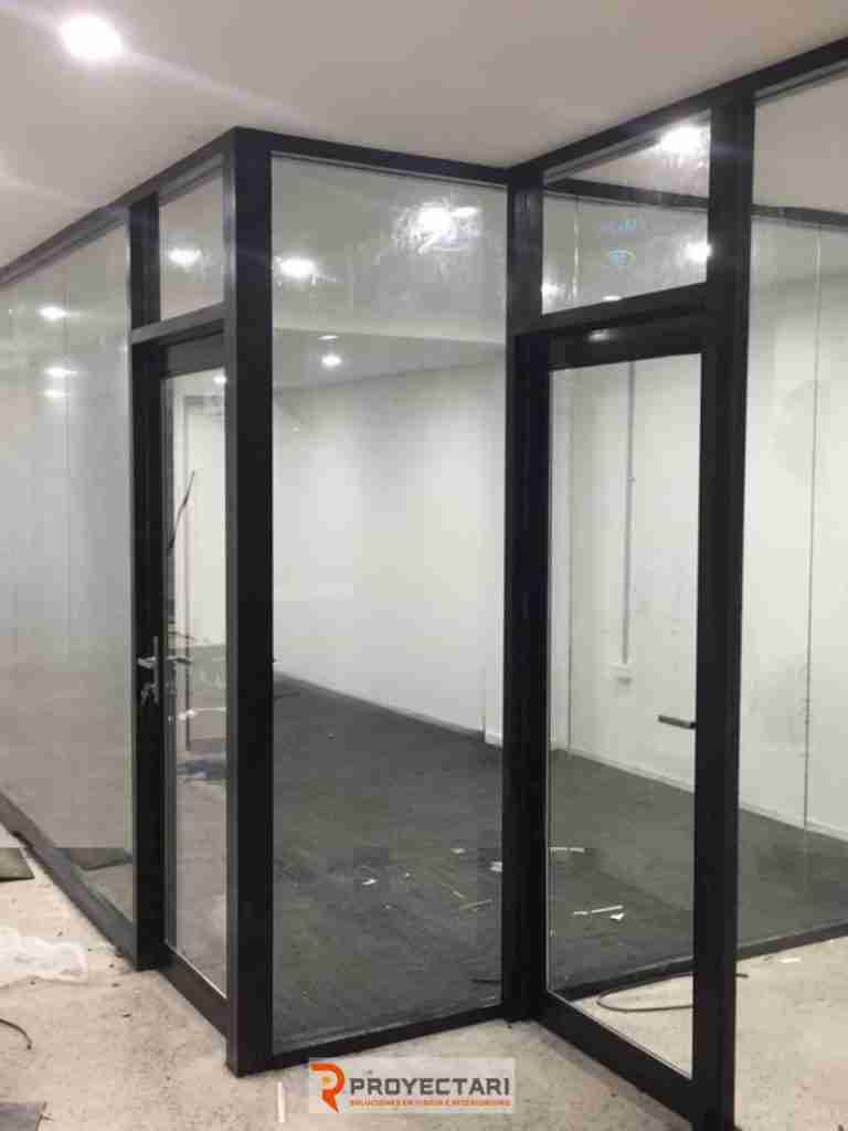 puertas-de-vidrio-y-aluminio-para-interiores