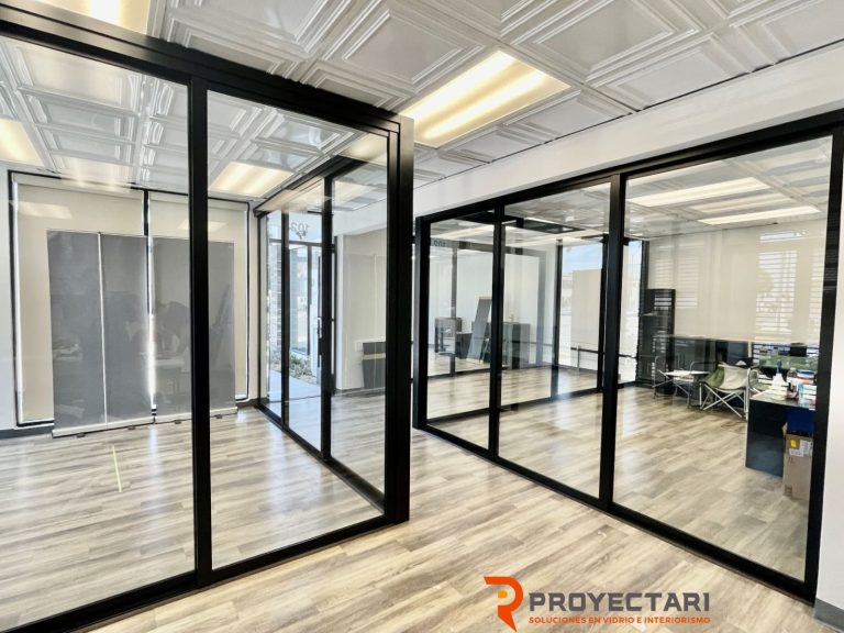mamparas-de-vidrio-y-aluminio-para-oficinas